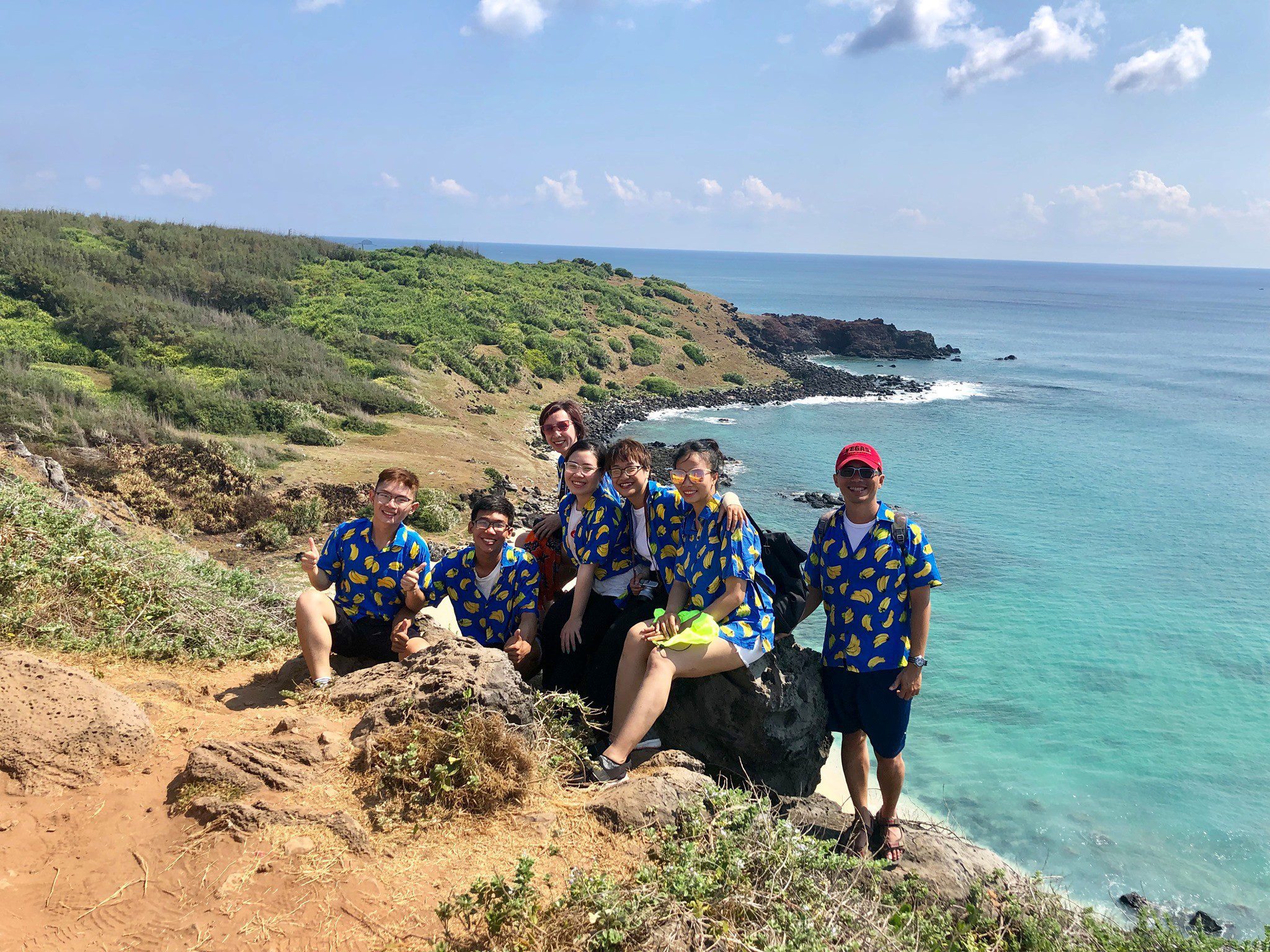 Xin Chao team in Phu Quy Island (2019)