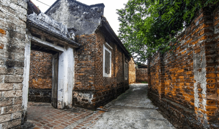 Read more about the article 8 beautiful ancient villages for those who’d love to see an old Vietnam through journeys to the past