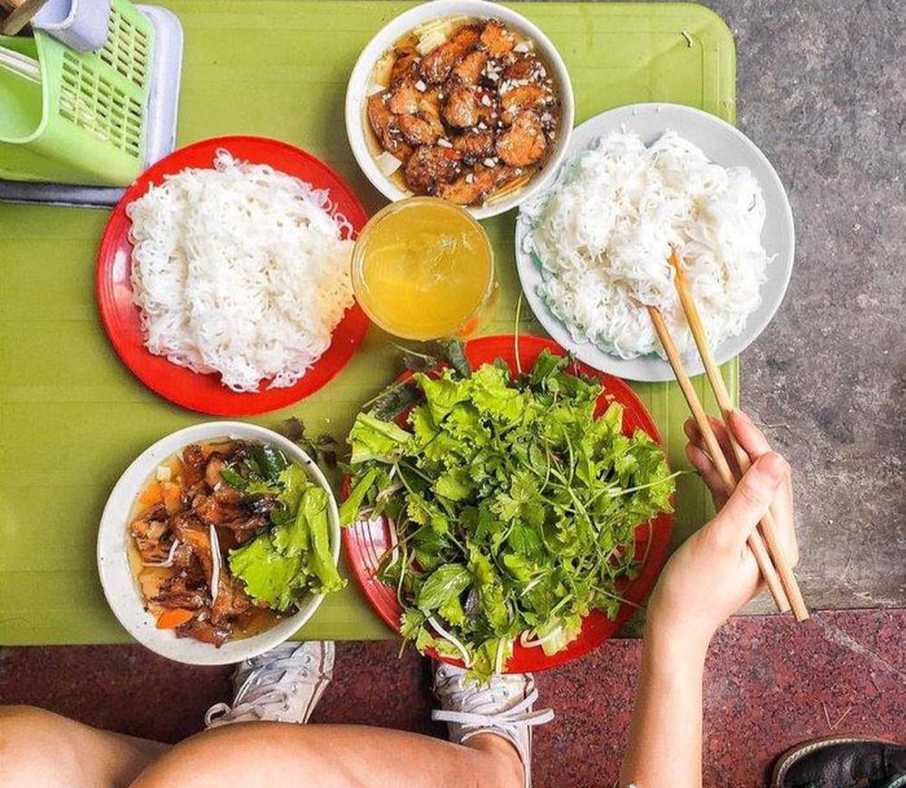 Noodle with grilled pork