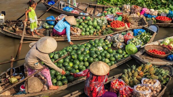 Cai Rang floating market