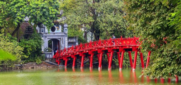 Hoan Kiem lake