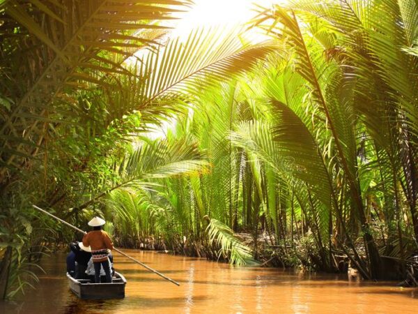 sampan riding in Bentre