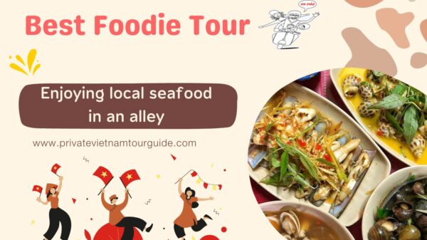 Best Foodie Tour: enjoying local seafood in an alley