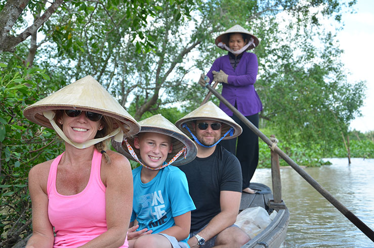 Read more about the article Ultimate Guide to Family Tour in Vietnam